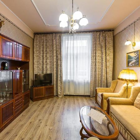 Mover Retro Apartment Leopoli Esterno foto