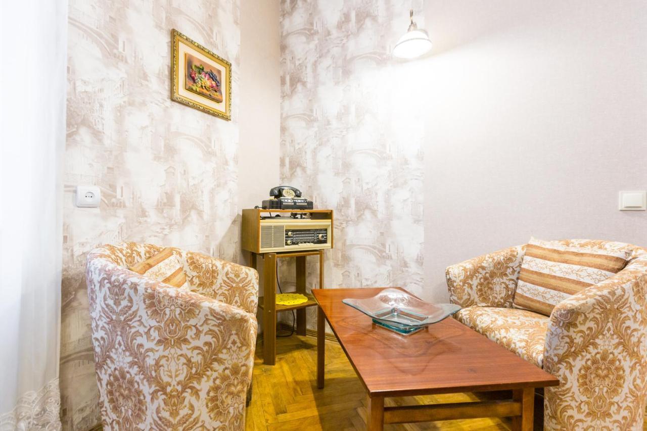 Mover Retro Apartment Leopoli Esterno foto